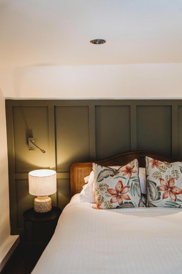 Finch'S Arms Hotell Oakham Exteriör bild